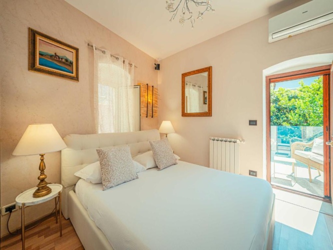 1 Bedroom Standard Duplex Apartment with view