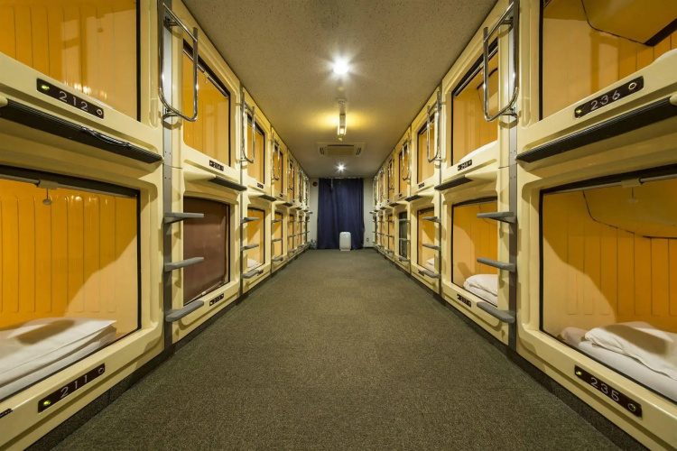 Capsule Hotel The Inn