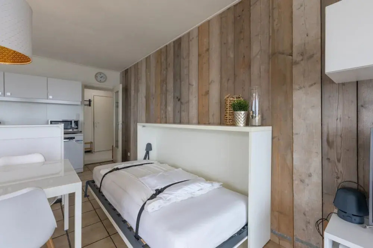 One-bedroom Apartment on the Seafront