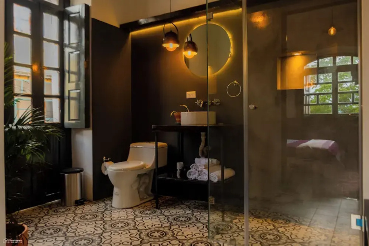 La Banksia Hotel