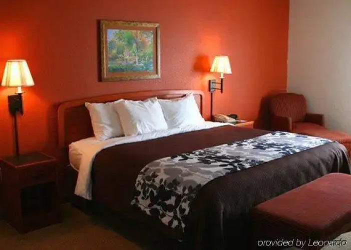 Sleep Inn & Suites