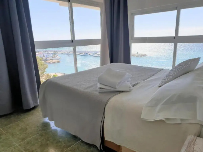 Skol 617 Beachfront Two-bedrooms Duplex With Sea Views