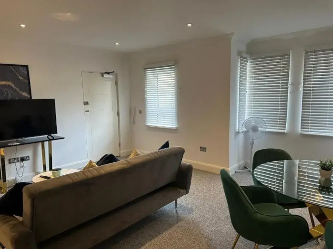 DH Aparthotels - Cromwell Apartment