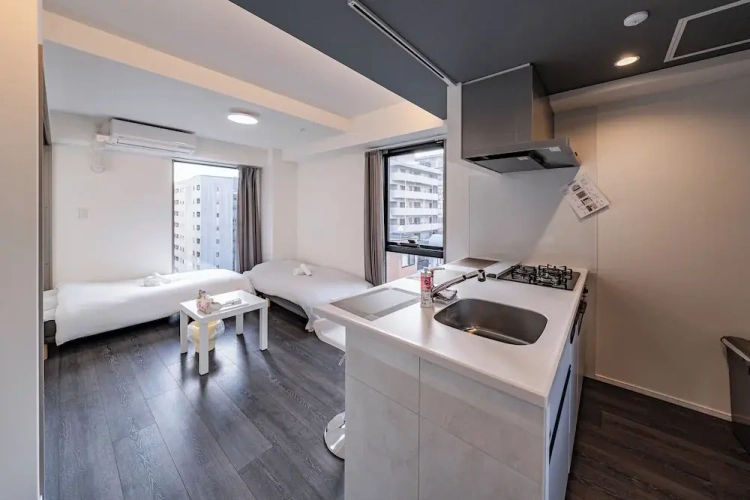 Superior Quadruple room with balcony and with city view