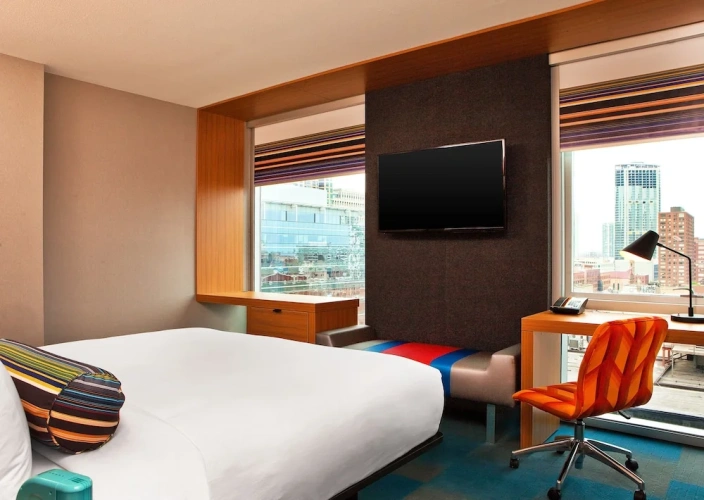 Standard Double room with city view