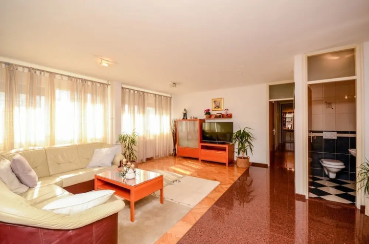 Apartment Snjezana