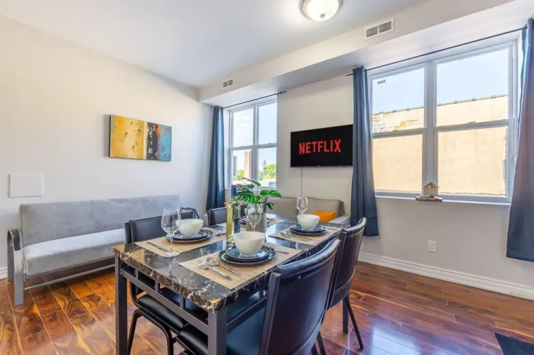 Modern 1BR Getaway Walk to Niagara Falls