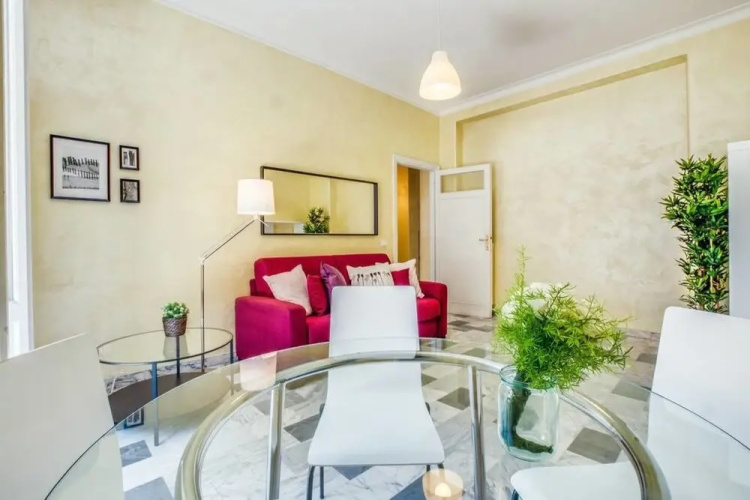 Cosy 2 bed Flat Near San Giovanni