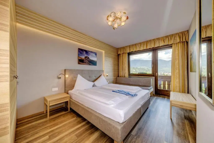 Ruster Resort