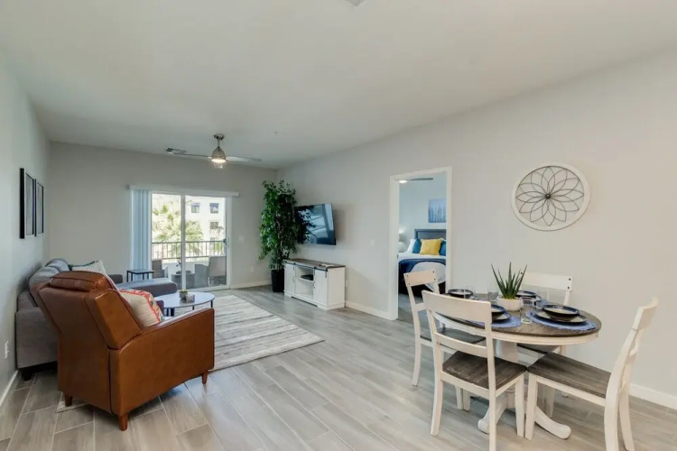 Resort Poolside Two Bedroom + Office and 2 Masters! 30 Night Minimum! by Redawning