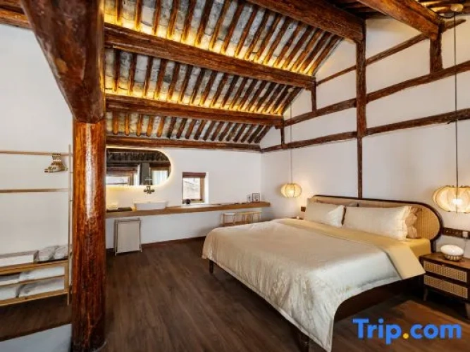 Standard Double room with courtyard view