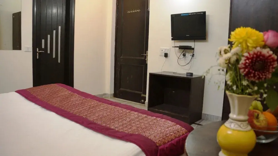 Maxfort Service Apartment