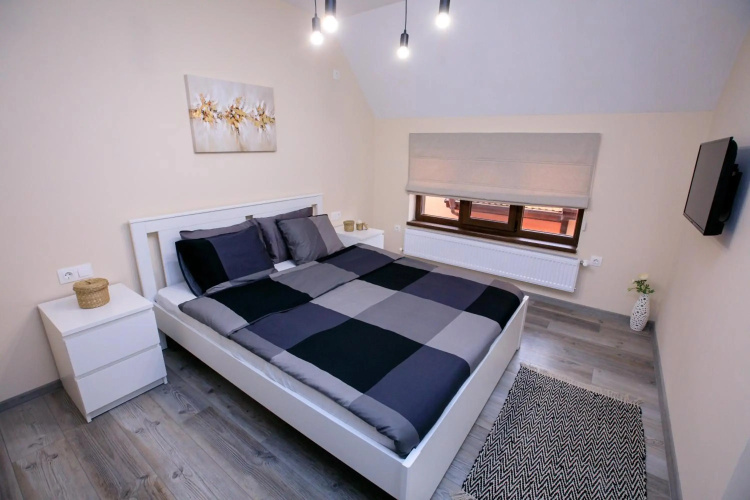 Babylon Park Apartment