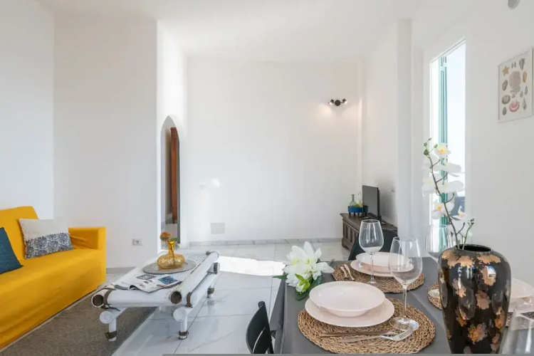 Magic Seaside Apartment