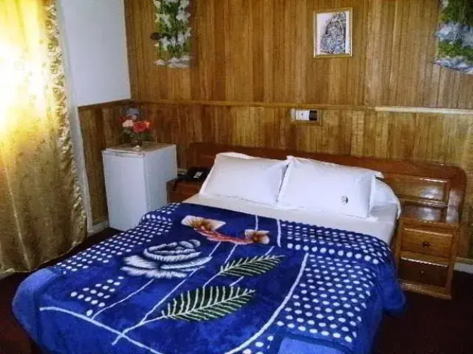 Safari Hotel