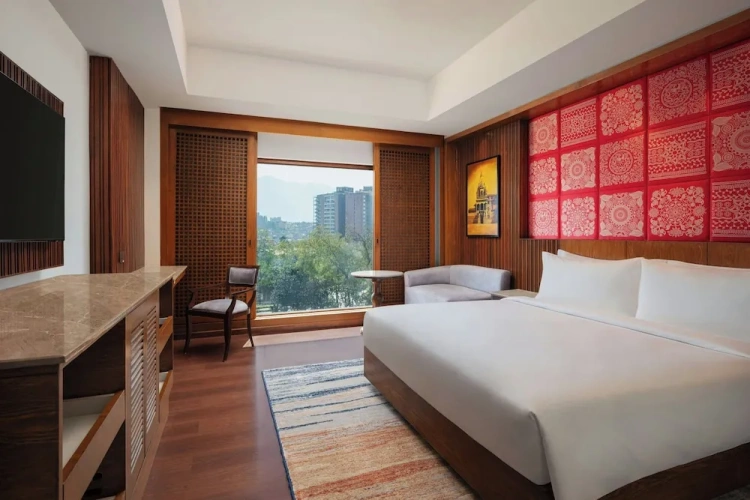 Standard Double Club room with city view