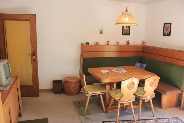 1 Bedroom Apartment with balcony