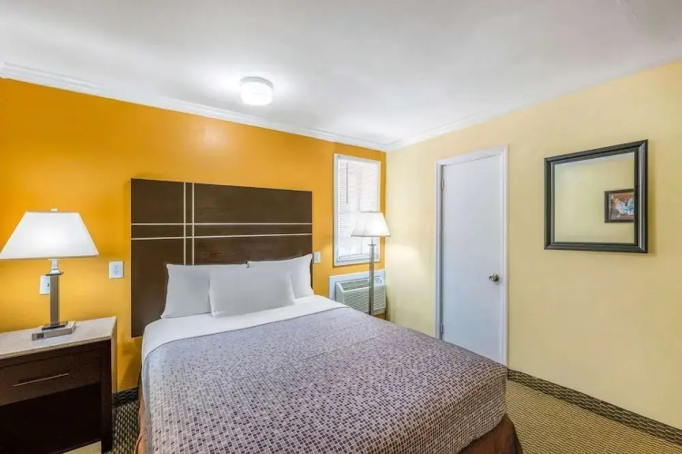 Econo Lodge Boardwalk