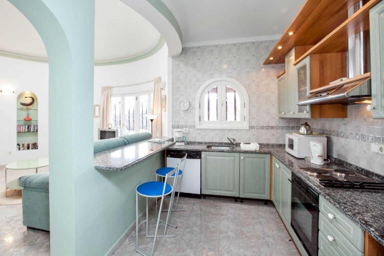 3 Bedrooms Villa