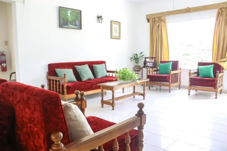 2 Bedrooms Cottage