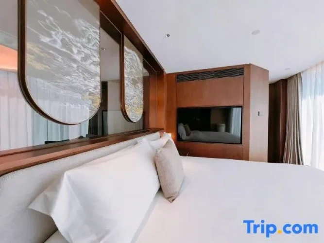 Deluxe Double Family Suite