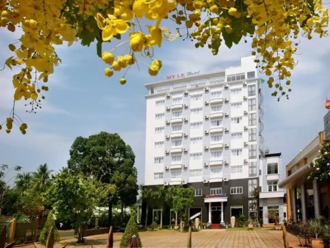My Le Hotel