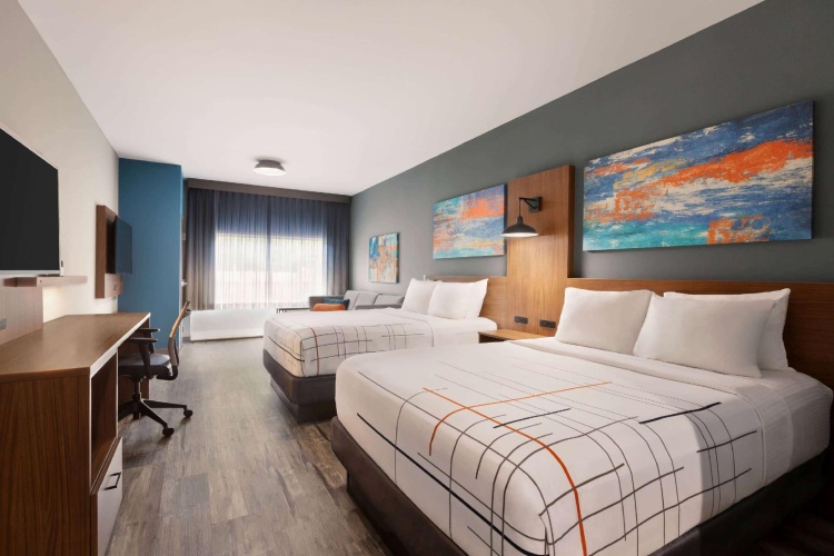 Deluxe Quadruple room