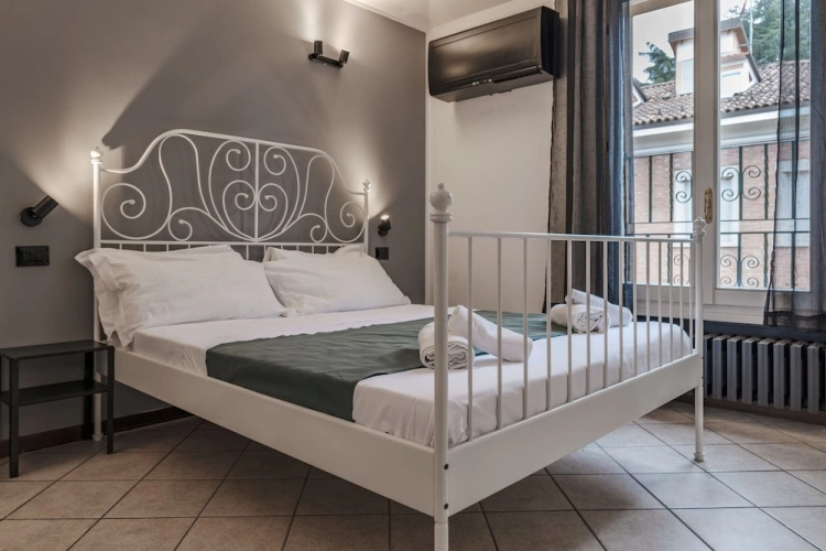 1 Bedroom Apartment with city view