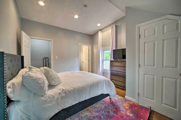 Morgantown Home w/ Deck ~ 2 Mi to WV University!
