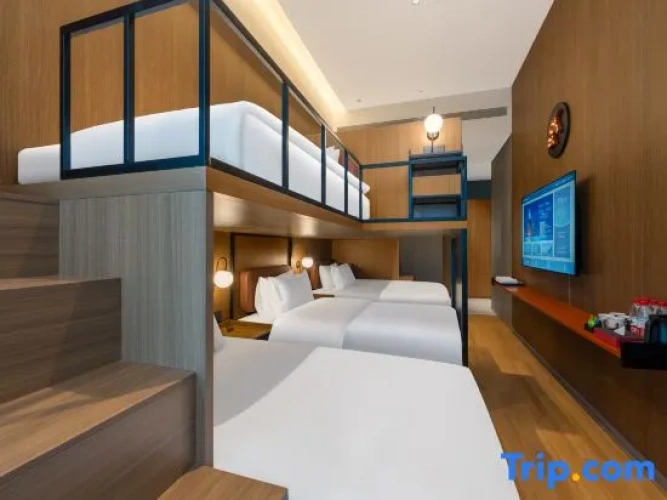 Standard Quintuple room