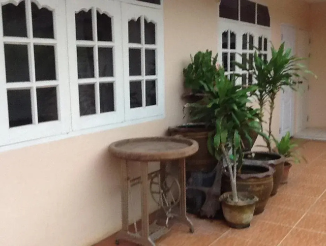 Ruean Kaew Mongkorn Resort