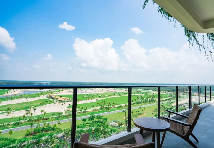 Deluxe Twin room with golf view