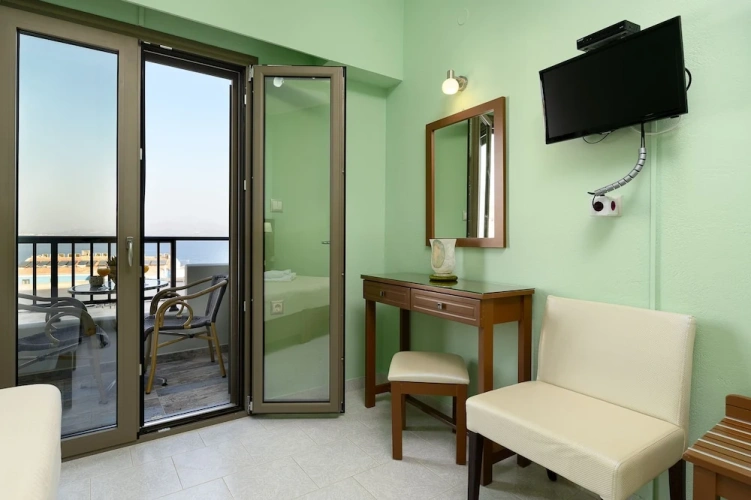 Standard Triple room with balcony and with sea view
