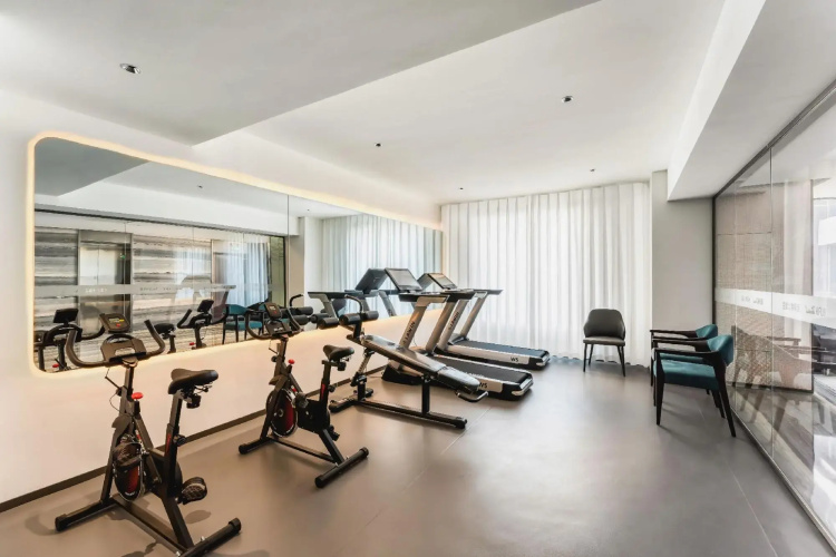 Baolifeng International Business Hotel