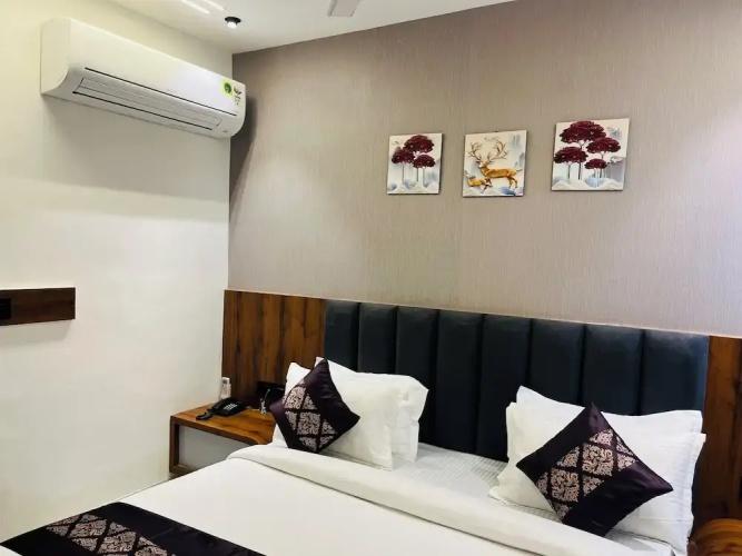 Hotel Royal Empire