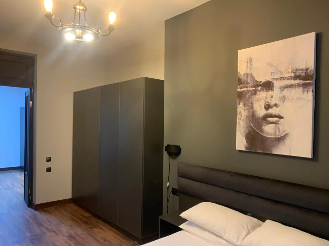 1BDB apartment in the small center