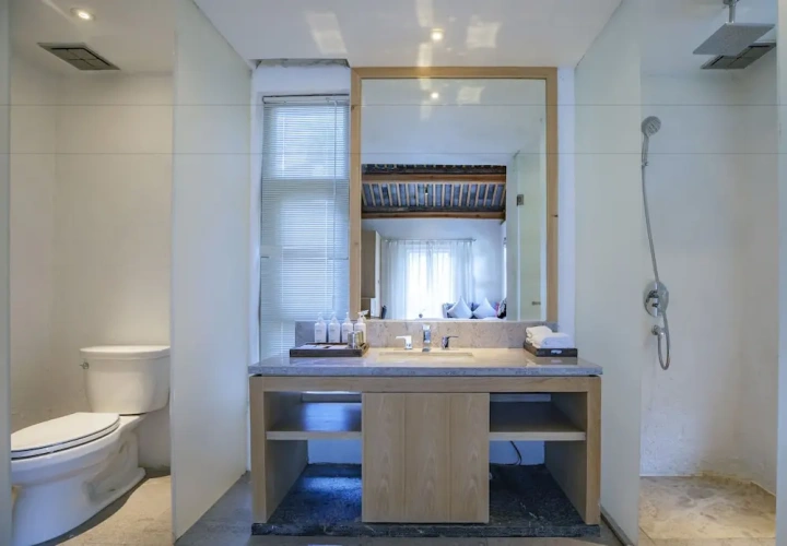 Superior Twin room with balcony
