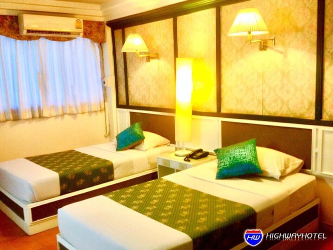 Standard Twin room