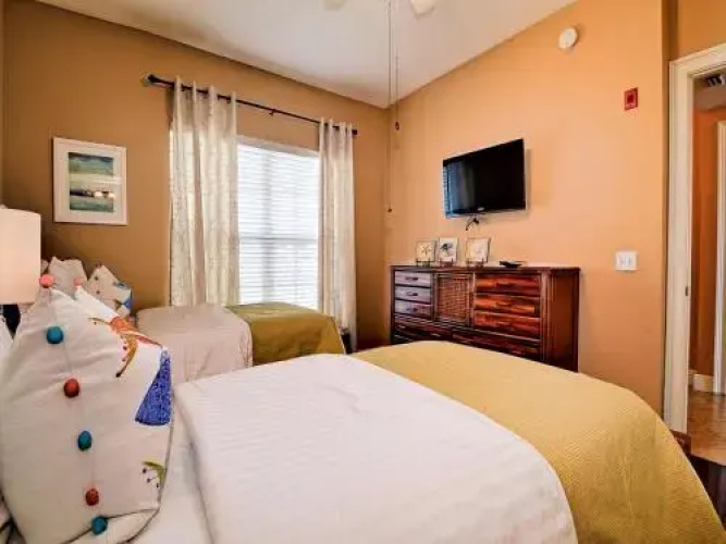 Bay Harbor 302