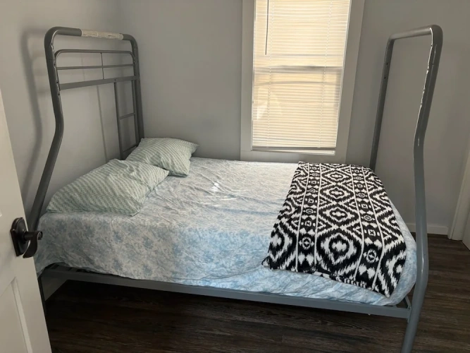 3 Bedrooms Cottage