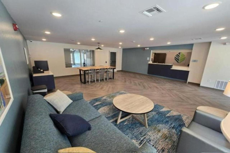 WoodSpring Suites Jackson Hub City