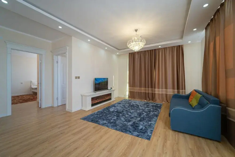 Eagle Town Service Apartment