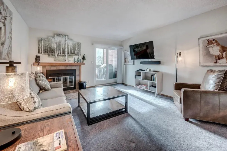 Mountainside 229e 1 Bedroom Condo by RedAwning
