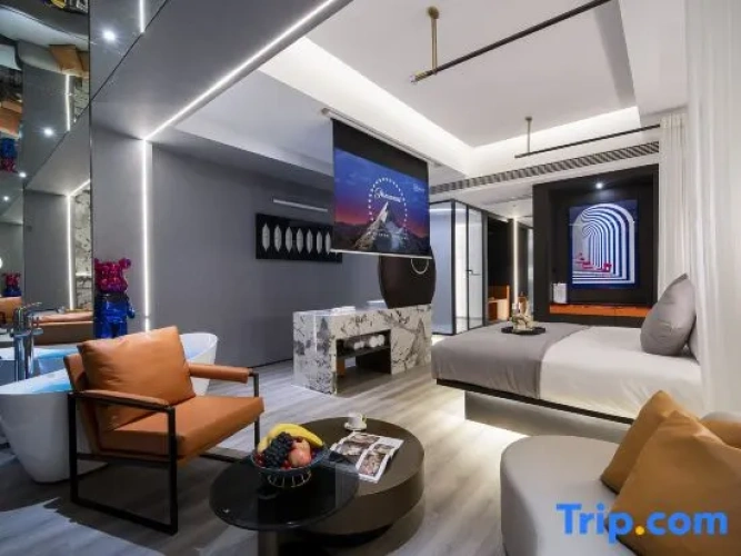 Premier room