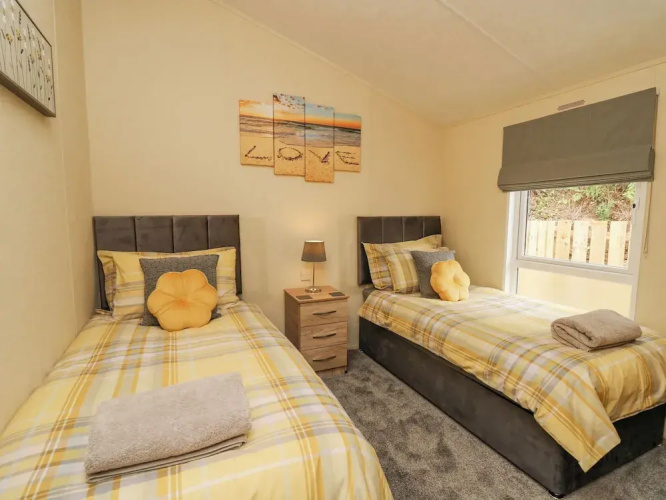 Platinum Lodge