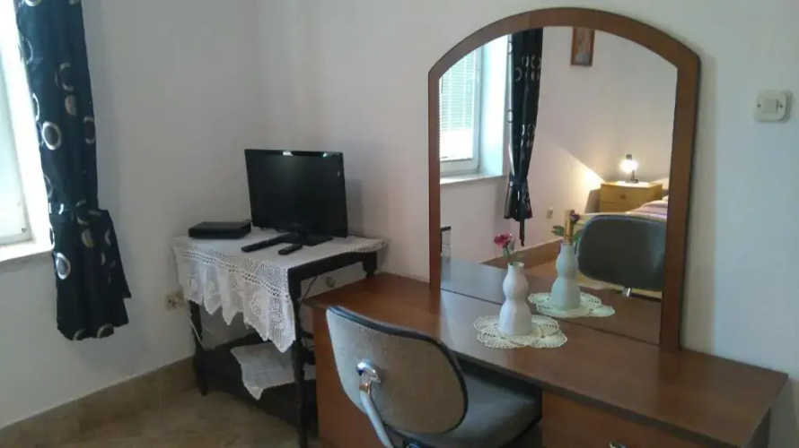 Nella Apartments