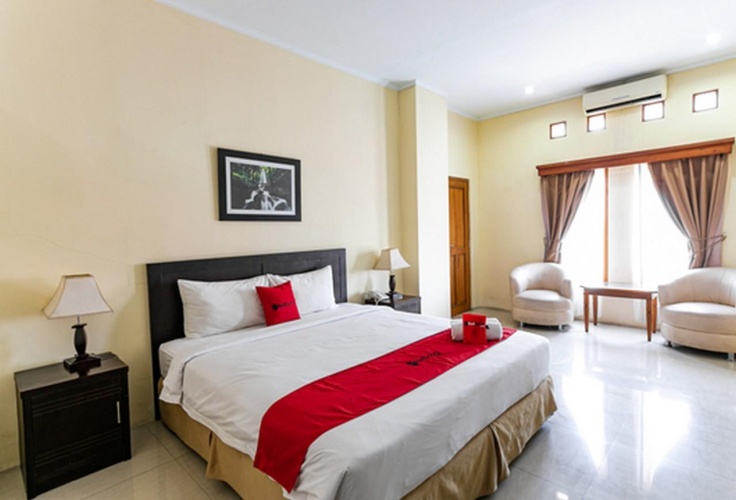 Deluxe Double room with city view