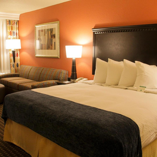Decatur Conference Center & Hotel