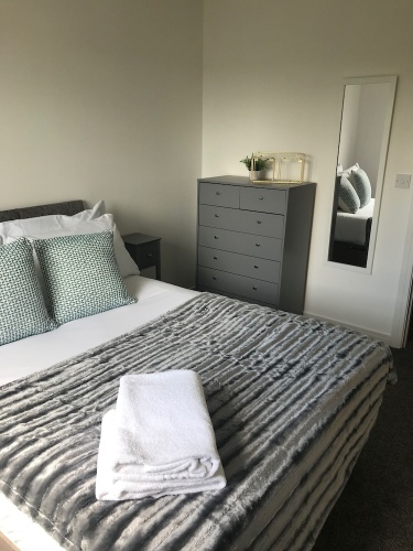 Walker Suite No60 - Donnini Apartments - Kilmarnock