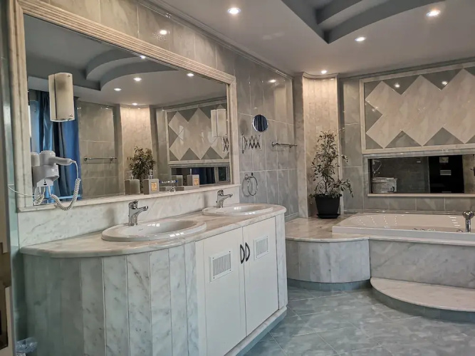 Louis Luxury Villa